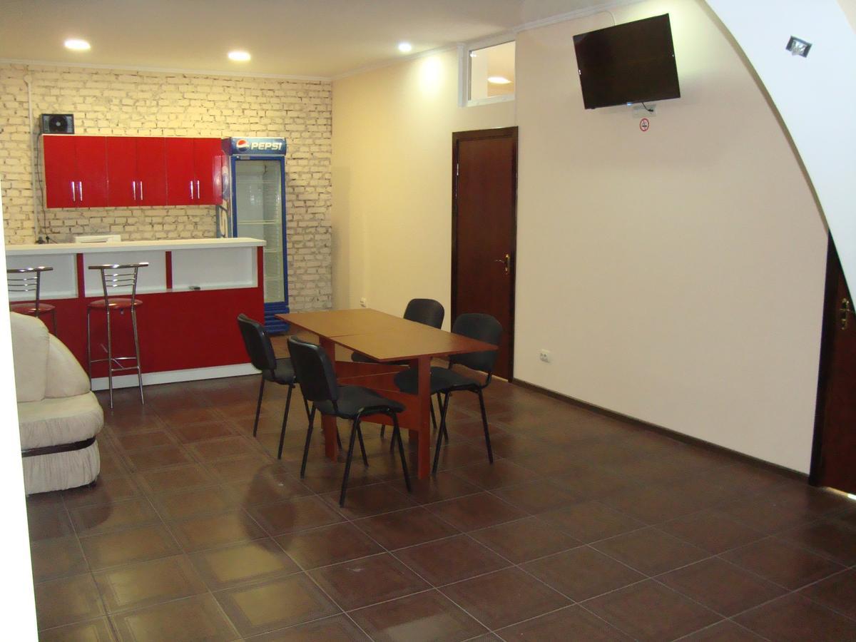 Hostel Sofia Jîtomîr Exterior foto